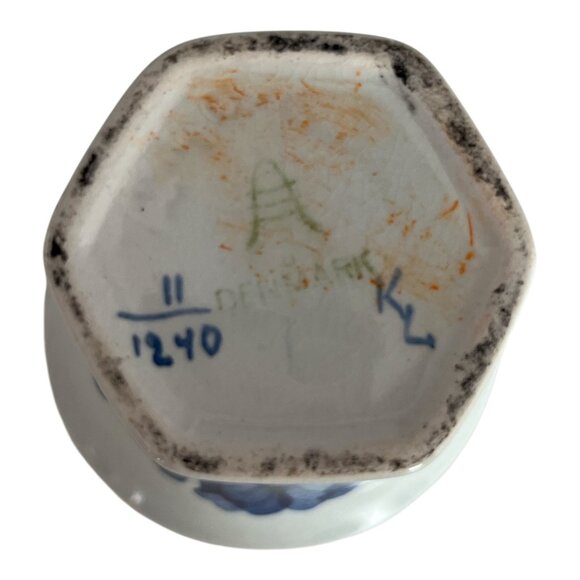 Vintage Danish Blue & White Hand-Painted Faience Mini Vase / Toothpick Holder 19 - Picture 4 of 6